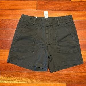 NEW Republic women’s Chino shorts. High rise. Size 4. Color: black